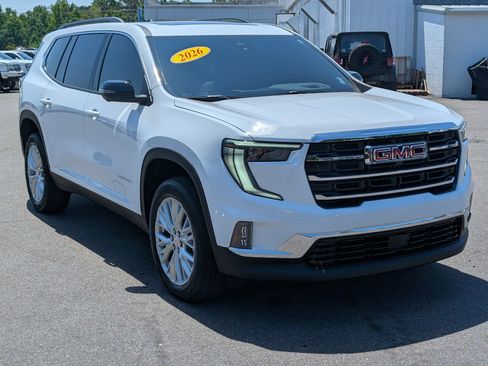 Used 2026 GMC Acadia Elevation w/ Elevation Premium Package FWD image 3