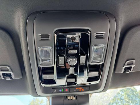 Used 2026 GMC Yukon XL Denali w/ Sun & Power Step Package AWD/4WD image 34