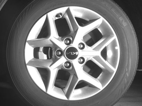 Used 2025 Kia Soul LX w/ LX Technology Package image 12