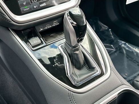 New 2025 Subaru Outback Limited image 17