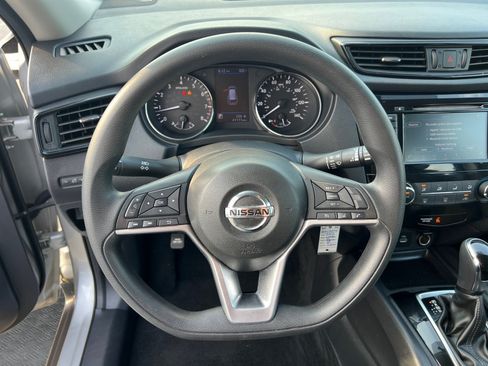 Used 2018 Nissan Rogue S FWD image 13