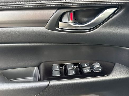 Certified 2025 MAZDA CX-5 AWD 2.5 S w/ Preferred Package image 13