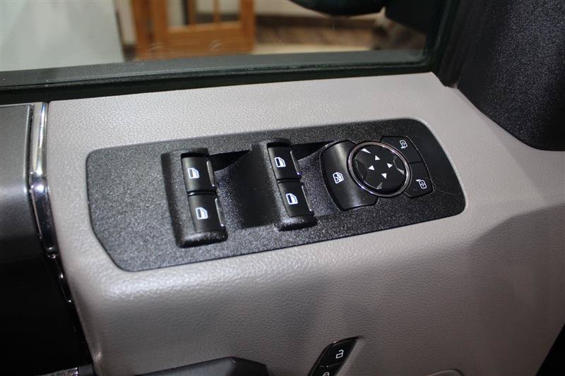 Used 2019 Ford F150 XLT w/ Equipment Group 302A Luxury AWD/4WD image 24