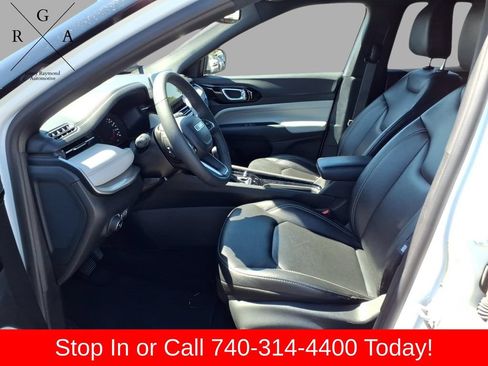 Used 2026 Jeep Compass Limited AWD/4WD image 15