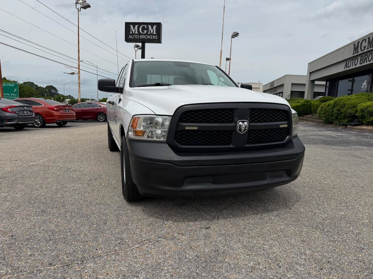 Used 2019 RAM 1500 Tradesman RWD image 4