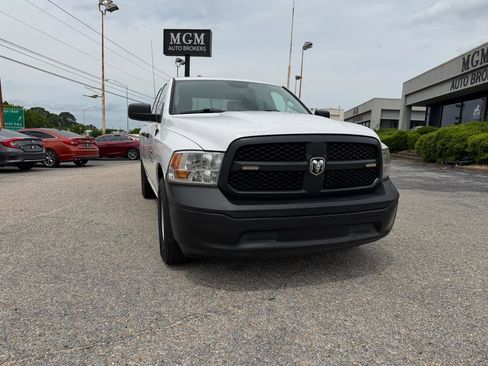 Used 2019 RAM 1500 Tradesman RWD image 4