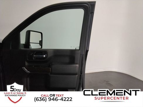 Used 2023 GMC Sierra 2500 SLE image 30