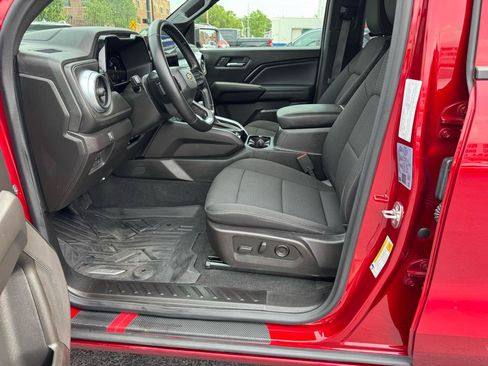 Used 2026 Chevrolet Colorado LT w/ Advanced Trailering Package AWD/4WD image 11