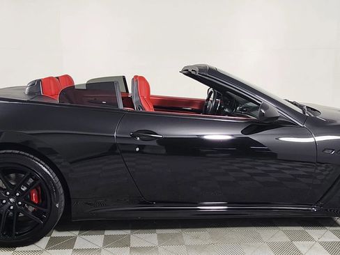 Used 2018 Maserati GranTurismo Sport image 18