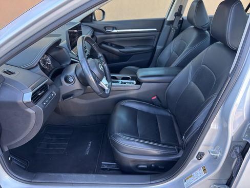 Used 2023 Nissan Altima 2.5 SL AWD/4WD image 12