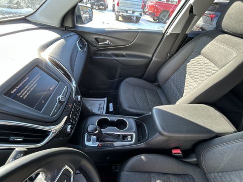 Used 2021 Chevrolet Equinox LT image 20