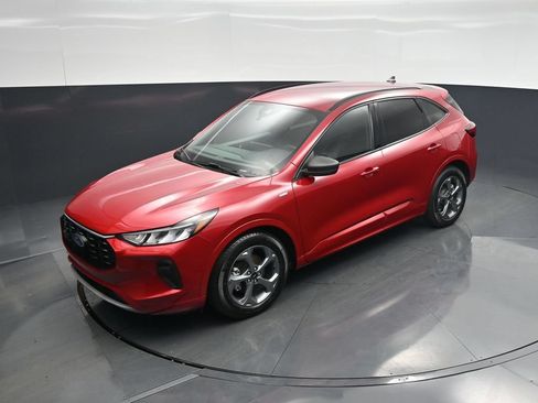 Certified 2023 Ford Escape ST-Line w/ Tech Pack #1 FWD image 34