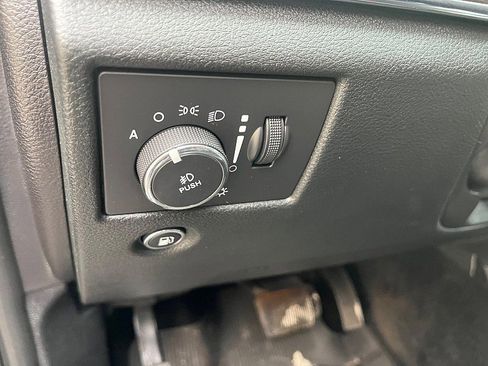 Used 2015 Jeep Grand Cherokee Limited image 23