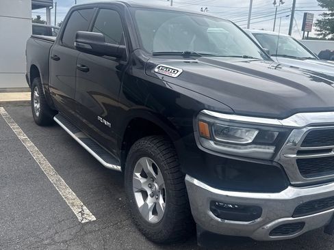 Used 2023 RAM 1500 Big Horn AWD/4WD image 3