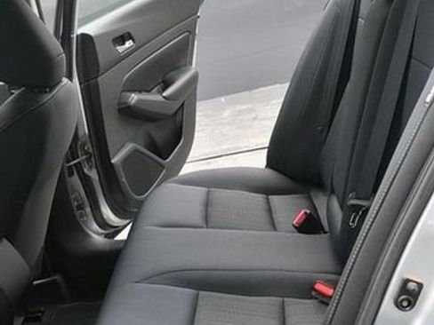 Used 2021 Nissan Altima 2.5 S image 16