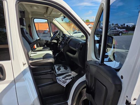 Used 2015 RAM ProMaster 1500 w/ Interior Convenience Group FWD image 11