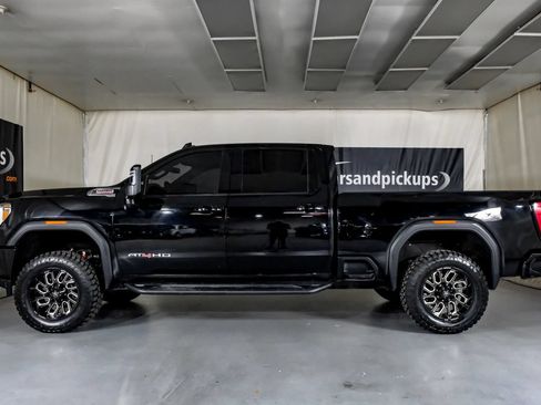 Used 2020 GMC Sierra 2500 AT4 w/ AT4 Preferred Package AWD/4WD image 11