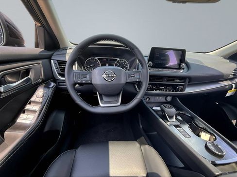 New 2026 Nissan Rogue Dark Armor AWD/4WD image 18
