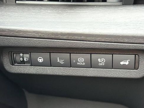 Certified 2024 Nissan Ariya AWD image 13