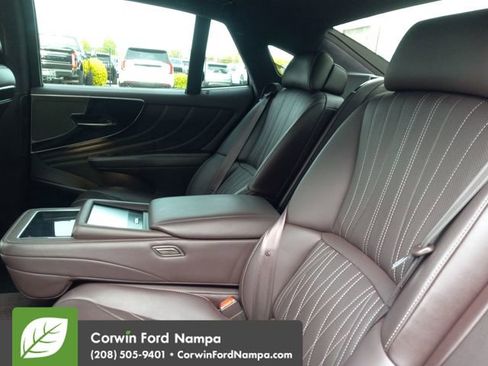 Used 2018 Lexus LS 500 AWD w/ Luxury Package image 25