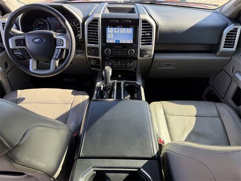 Used 2016 Ford F150 Lariat image 12