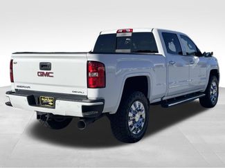 Used 2017 GMC Sierra 2500 Denali w/ Duramax Plus Package video 3