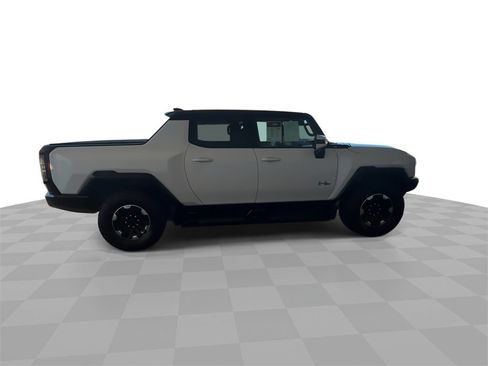 Certified 2024 GMC Hummer EV 3X w/ Extreme Off-Road Package image 9