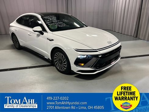Used 2025 Hyundai Sonata Limited FWD image 1
