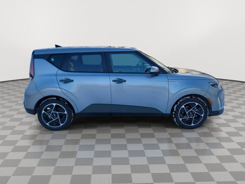 Used 2024 Kia Soul EX image 9