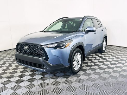 Used 2023 Toyota Corolla Cross LE FWD image 7