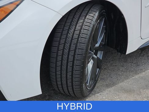 Used 2024 Toyota Corolla SE w/ SE Package FWD image 30