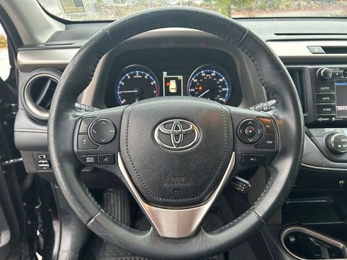 Used 2018 Toyota RAV4 XLE w/ Plus Extra Value Package FWD image 16