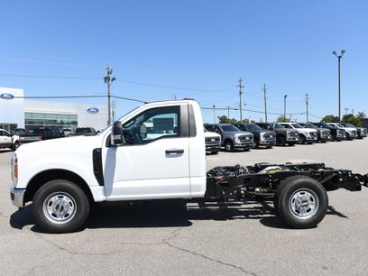 New 2027 Ford F250 XL w/ XL Chrome Package