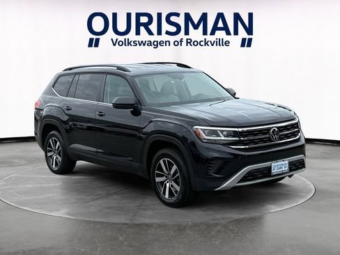 Used 2023 Volkswagen Atlas SE AWD/4WD image 1