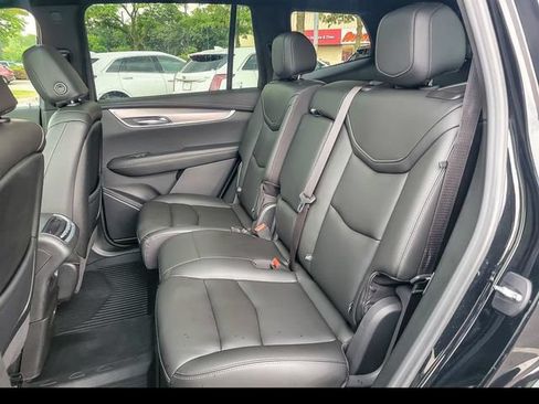 Certified 2023 Cadillac XT6 Luxury w/ LPO, Floor Liner Package AWD/4WD image 19