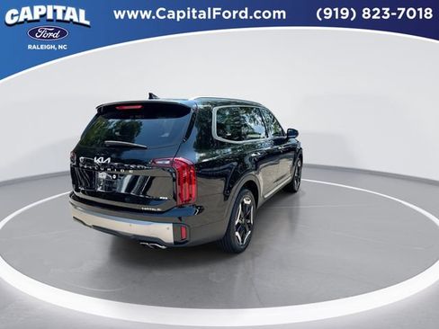 Used 2025 Kia Telluride S AWD/4WD image 8