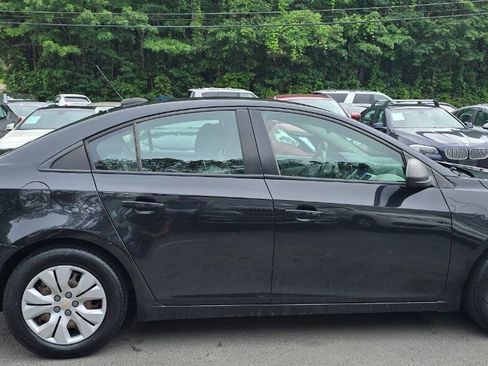 Used 2016 Chevrolet Cruze LS FWD image 5