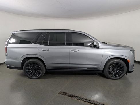 Used 2024 Cadillac Escalade Sport w/ LPO, ONYX Package image 8