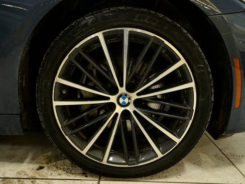 Used 2023 BMW 540i xDrive w/ Premium Package image 9