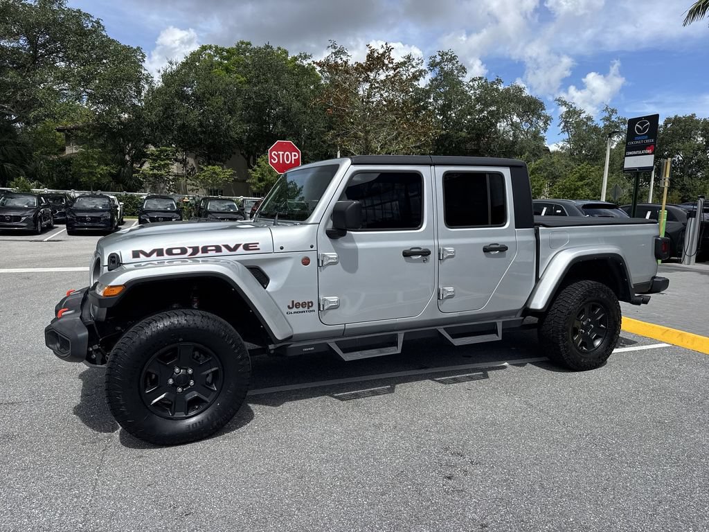 Used 2022 Jeep Gladiator Mojave w/ Trailer Tow Package AWD/4WD image 10
