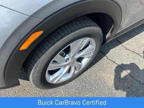 Certified 2025 Buick Encore GX Preferred AWD/4WD image 17