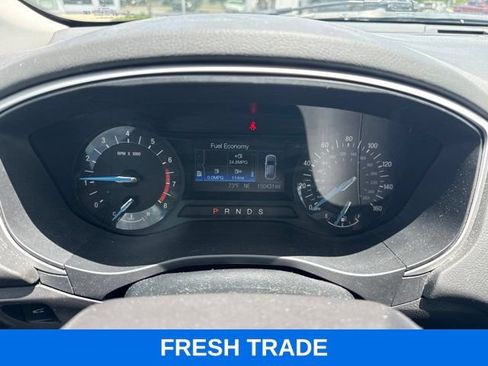 Used 2014 Ford Fusion SE FWD image 9