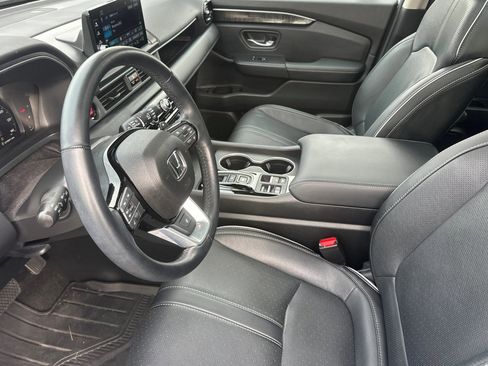 Used 2025 Honda Pilot Elite image 10
