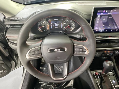 Used 2022 Jeep Compass Trailhawk w/ Sun and Sound Group image 11