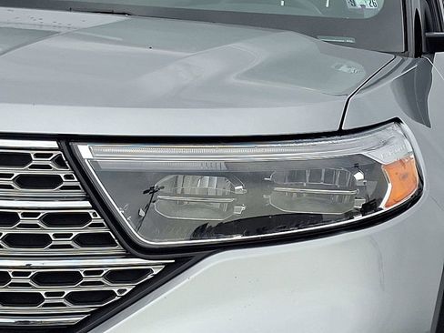 Certified 2024 Ford Explorer Limited image 9