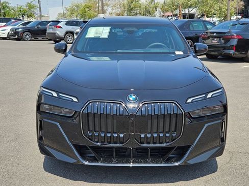 New 2025 BMW 750e xDrive image 6