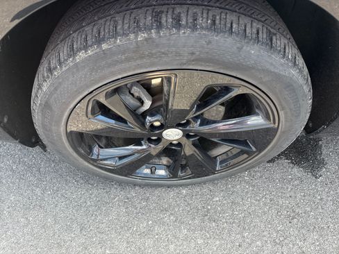 Used 2021 Buick Envision Preferred AWD/4WD image 9