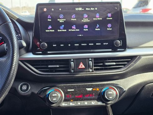 Used 2024 Kia Forte GT-Line image 15