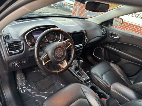 Used 2018 Jeep Compass Limited w/ Navigation Group image 15