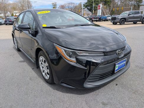 Used 2023 Toyota Corolla LE w/ Carpet Mat Package (TMS) FWD image 8